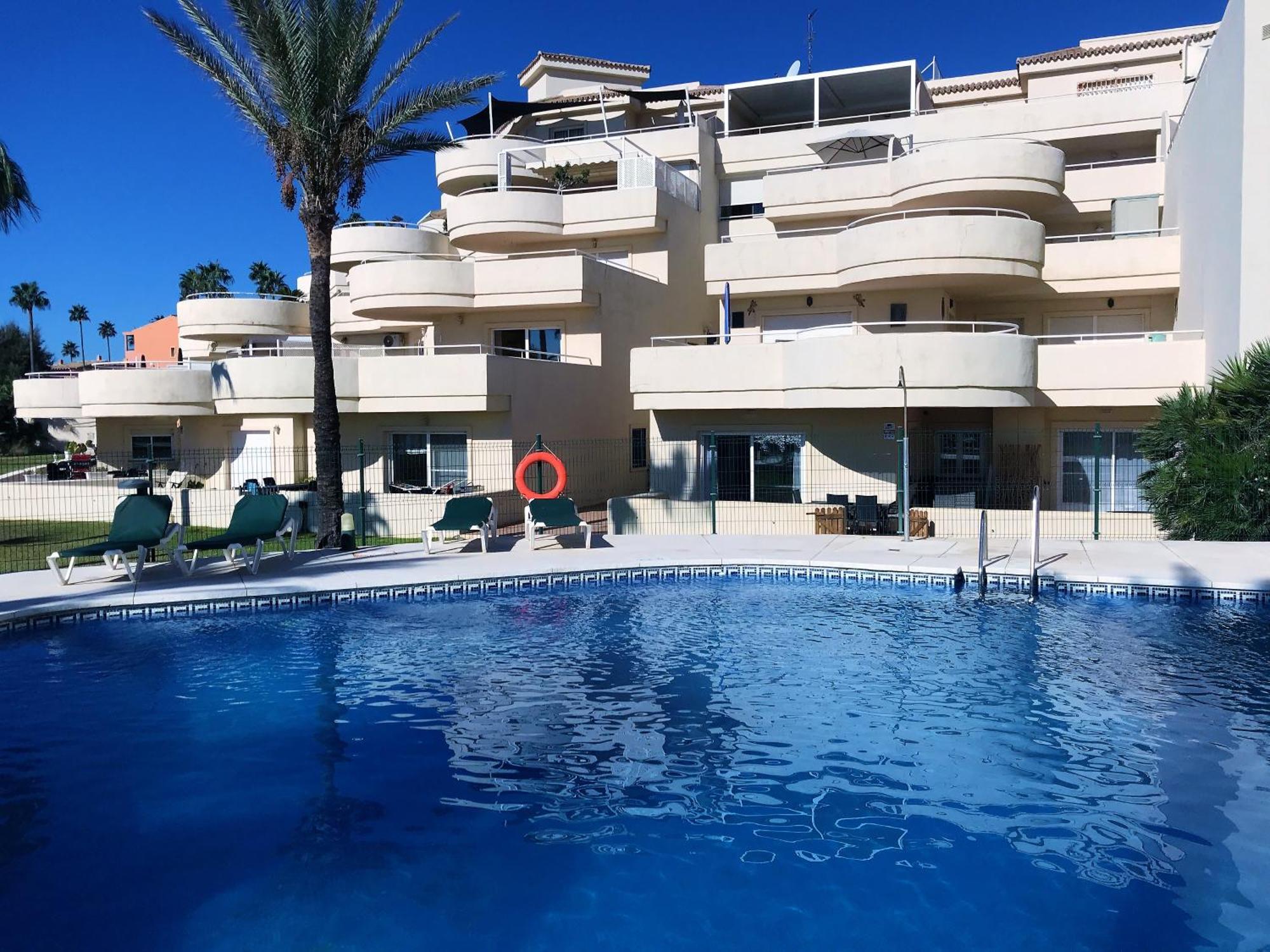 Apartments Bermuda Beach 에스테포나 외부 사진