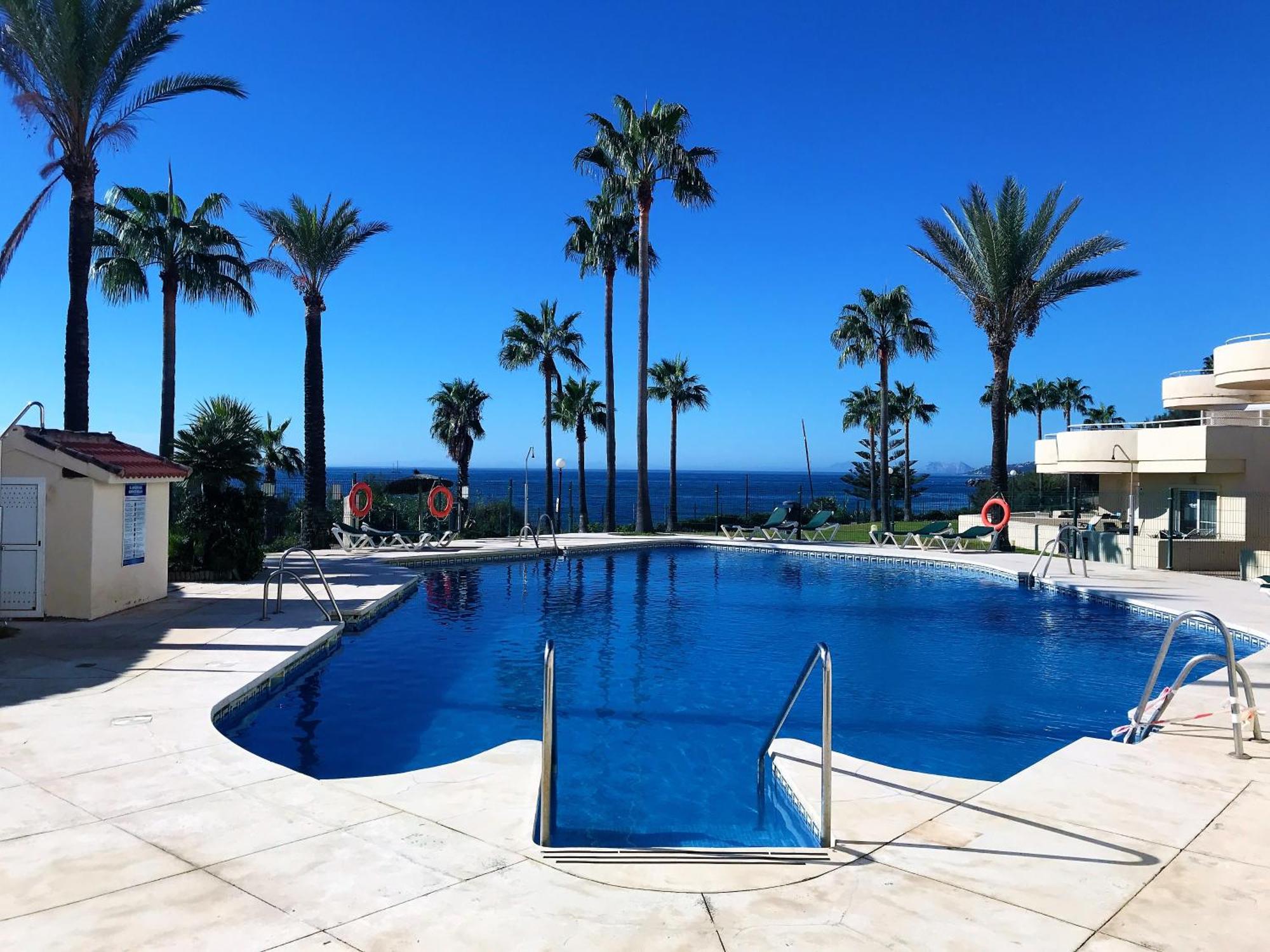 Apartments Bermuda Beach 에스테포나 외부 사진