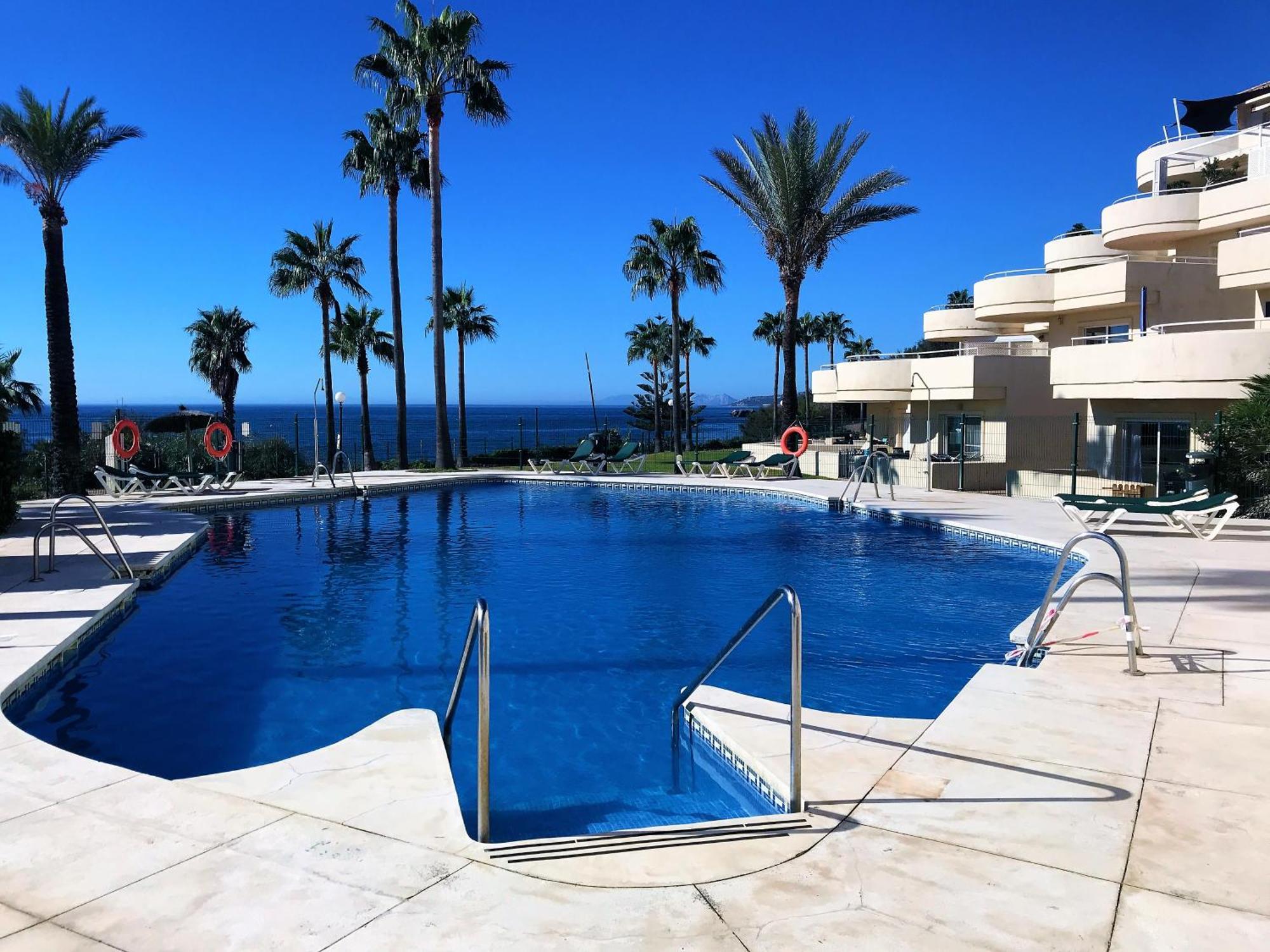 Apartments Bermuda Beach 에스테포나 외부 사진